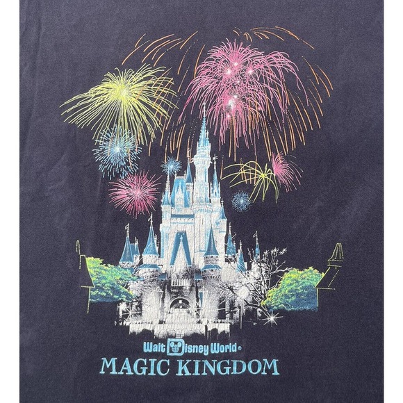 Vintage Walt Disney Magic Kingdom Castle Fireworks T-Shirt USA Kids Adult ? - Picture 2 of 8
